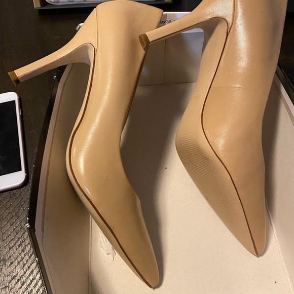 Nine West - Picture 8 of 8